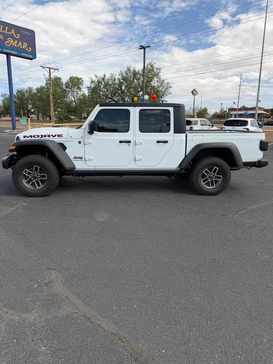 2024 Jeep JT Gladiator - Image 8 of 12