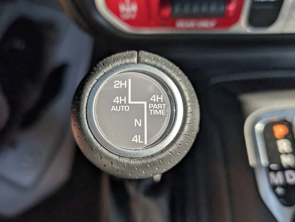 2024 Jeep JT Gladiator - Image 7 of 8