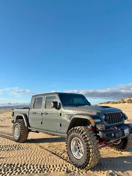 2024 Jeep Gladiator Mojave Pickup 4D 5 ft
