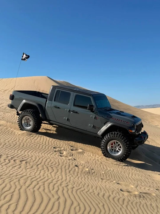2024 Jeep JT Gladiator - Image 6 of 7