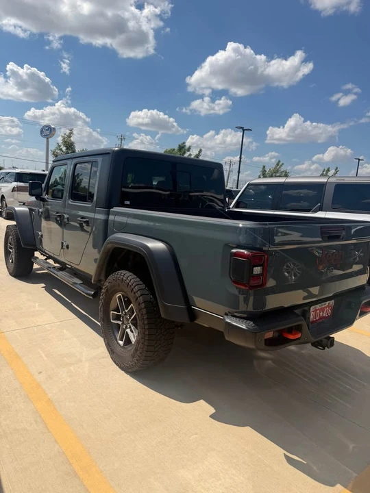 2024 Jeep JT Gladiator - Image 5 of 5