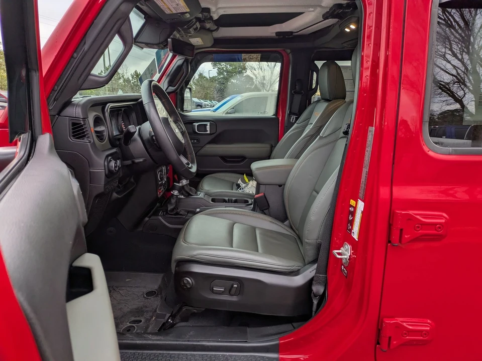 2024 Jeep JT Gladiator - Image 13 of 21