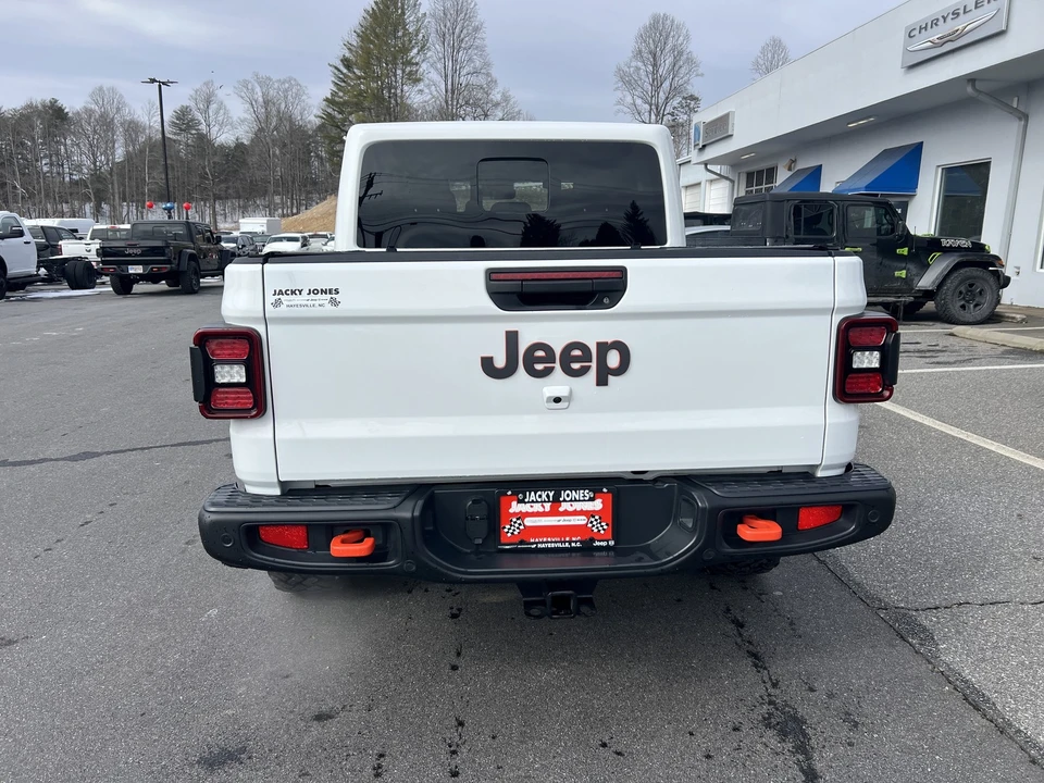 2024 Jeep JT Gladiator - Image 2 of 31