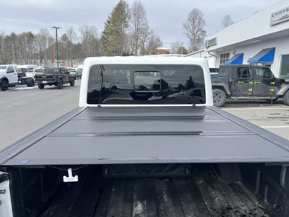 2024 Jeep JT Gladiator - Image 10 of 31