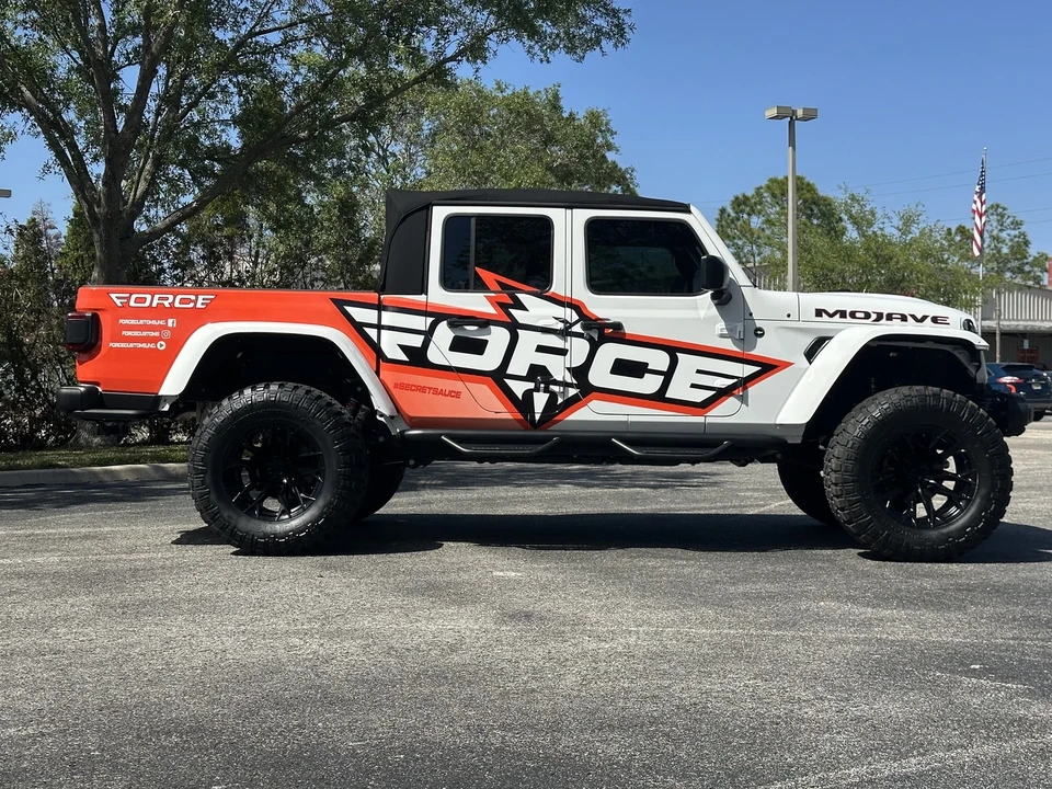 2024 Jeep JT Gladiator - Image 14 of 21