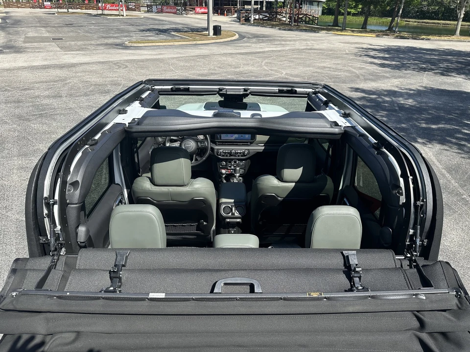 2024 Jeep JT Gladiator - Image 20 of 21