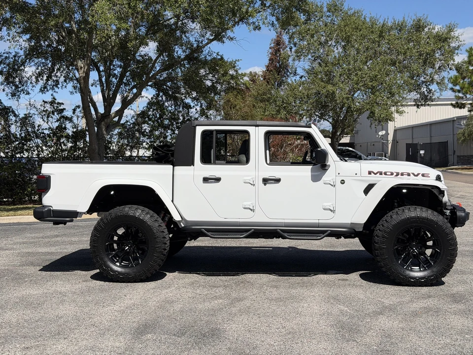 2024 Jeep JT Gladiator - Image 13 of 21