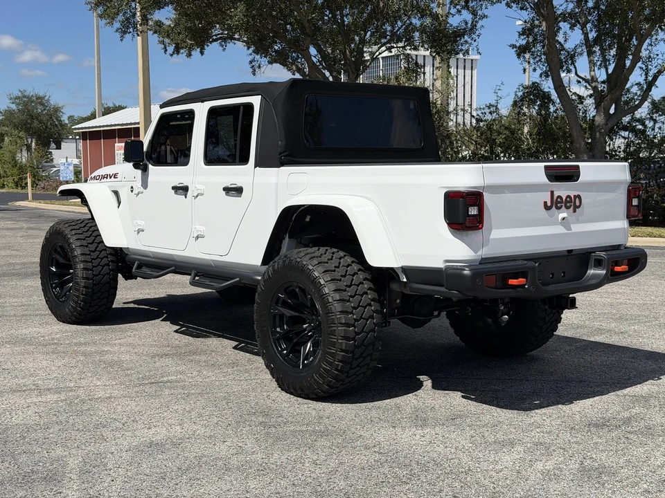 2024 Jeep JT Gladiator - Image 7 of 21