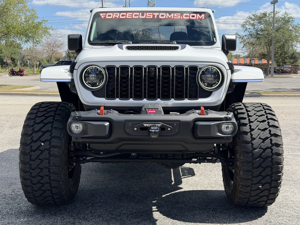 2024 Jeep JT Gladiator - Image 18 of 21