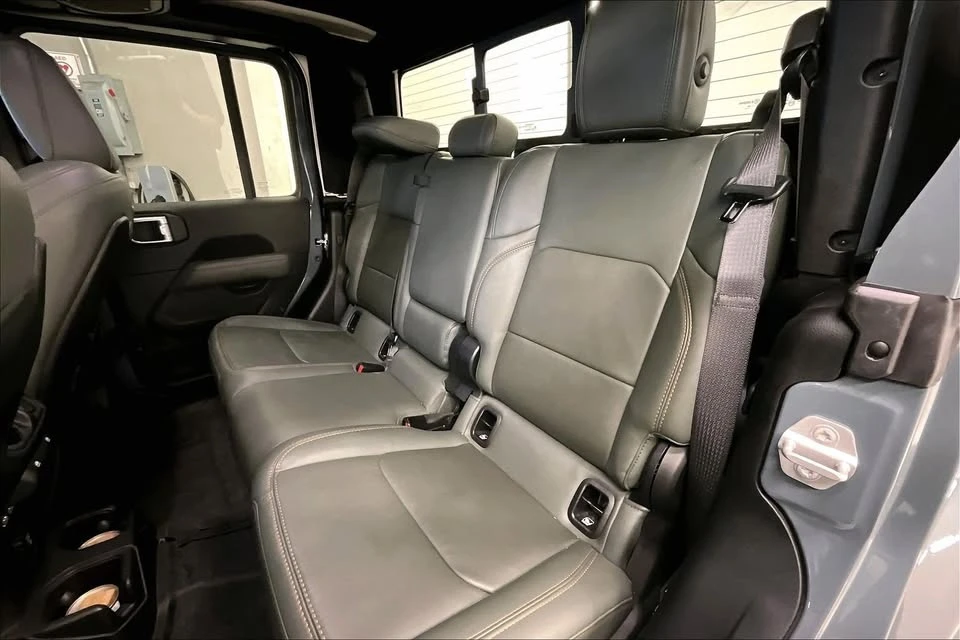 2024 Jeep JT Gladiator - Image 10 of 20