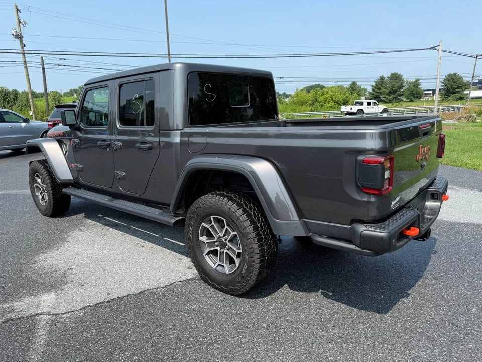 2024 Jeep JT Gladiator - Image 5 of 18