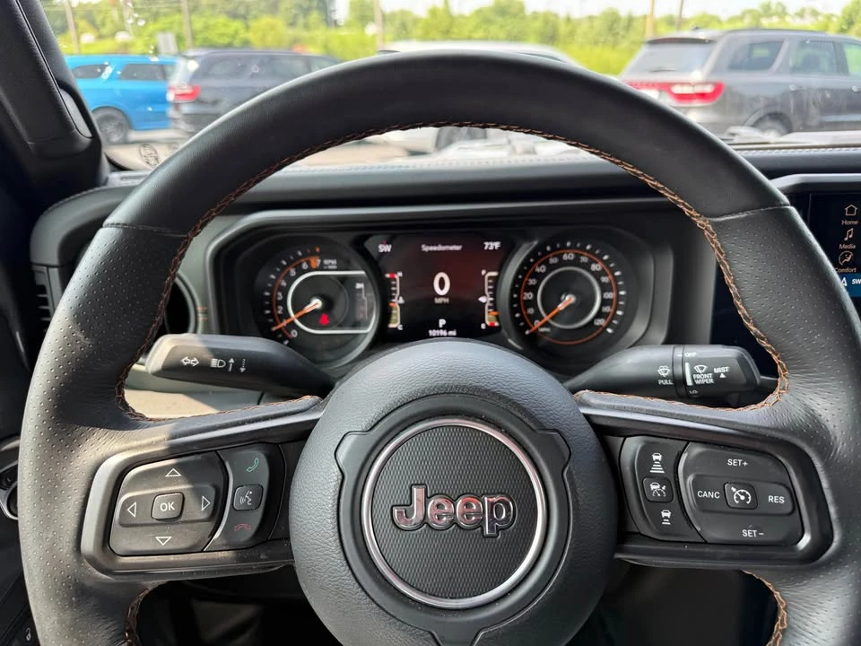 2024 Jeep JT Gladiator - Image 17 of 18