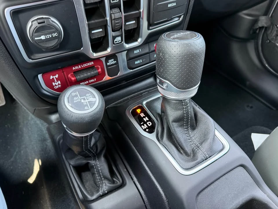 2024 Jeep JT Gladiator - Image 16 of 18