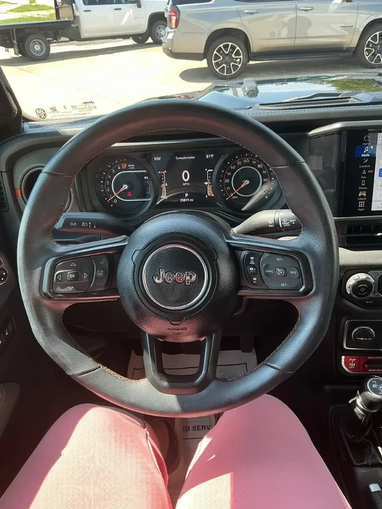 2024 Jeep JT Gladiator - Image 15 of 20