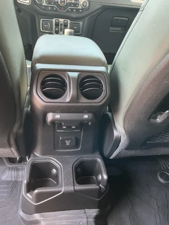 2024 Jeep JT Gladiator - Image 19 of 20