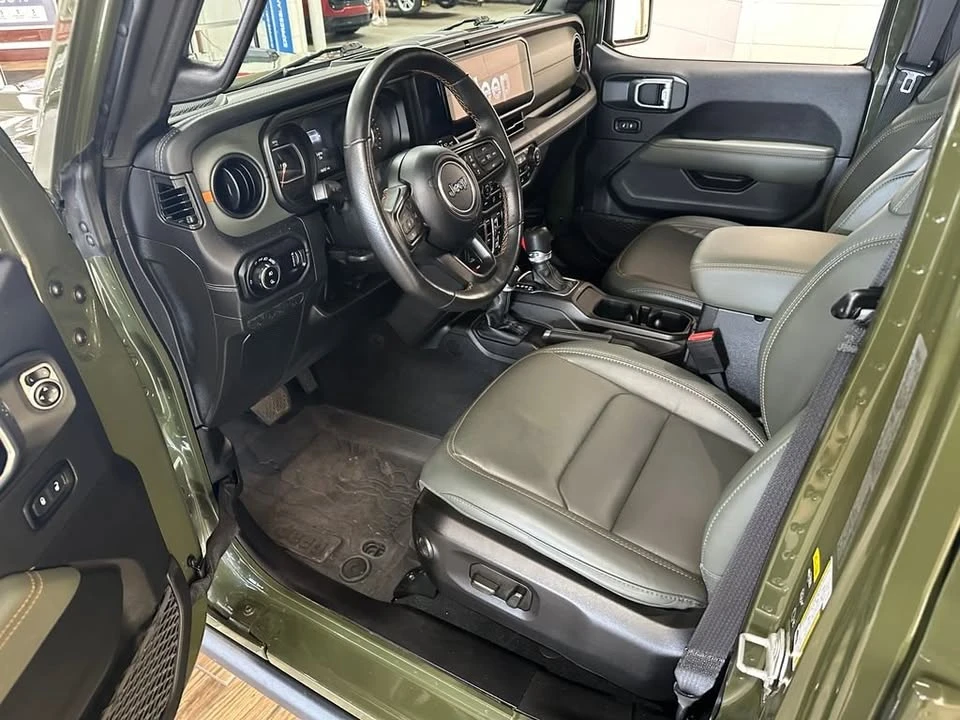 2024 Jeep JT Gladiator - Image 11 of 20
