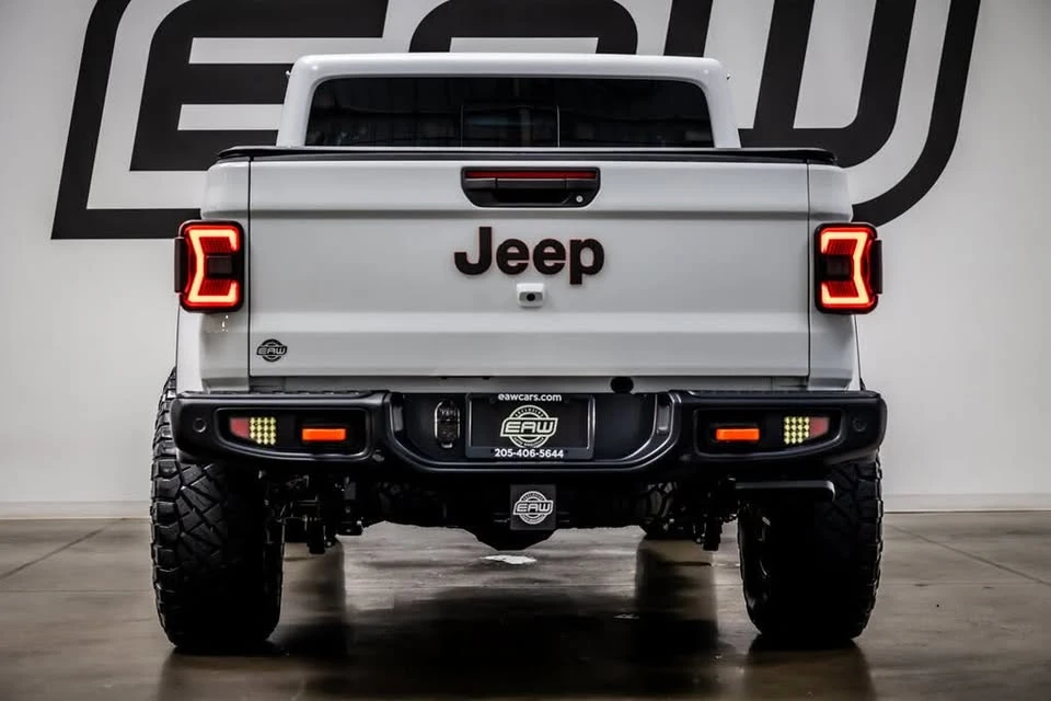 2024 Jeep JT Gladiator - Image 11 of 20