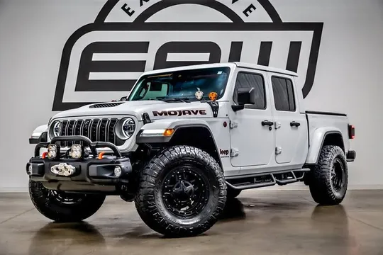 2024 Jeep Gladiator Mojave X