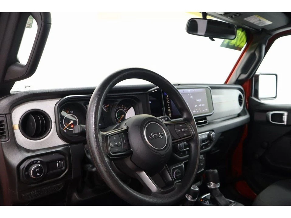 2024 Jeep JT Gladiator - Image 15 of 20