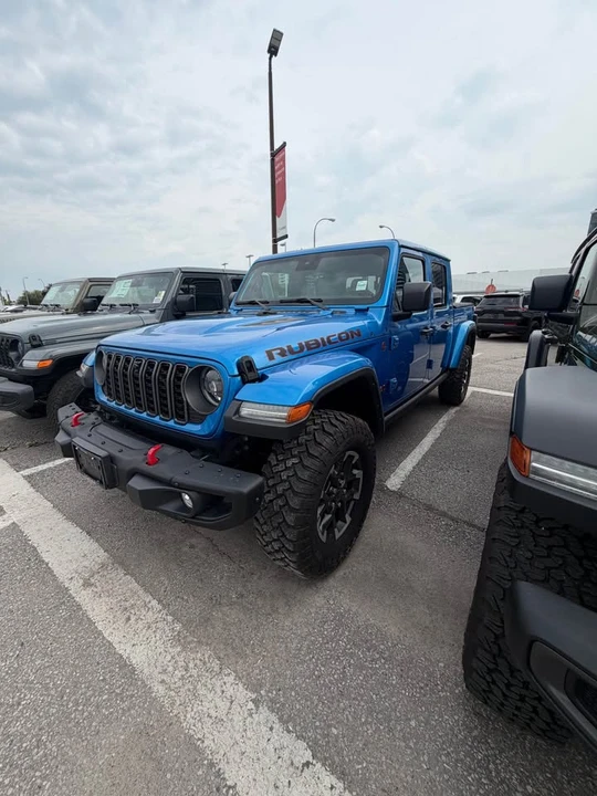2024 Jeep JT Gladiator - Image 5 of 6