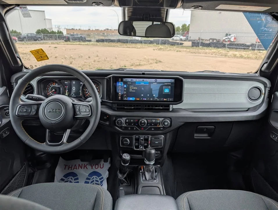 2024 Jeep JT Gladiator - Image 16 of 17