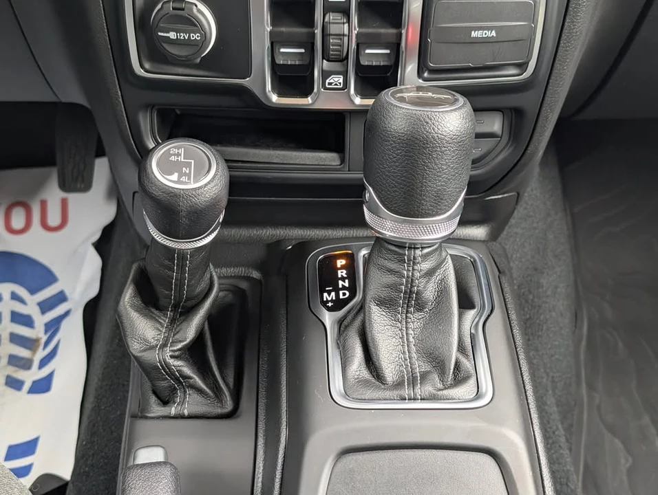 2024 Jeep JT Gladiator - Image 15 of 17