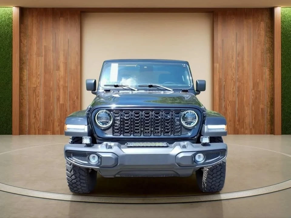 2024 Jeep JT Gladiator - Image 2 of 20