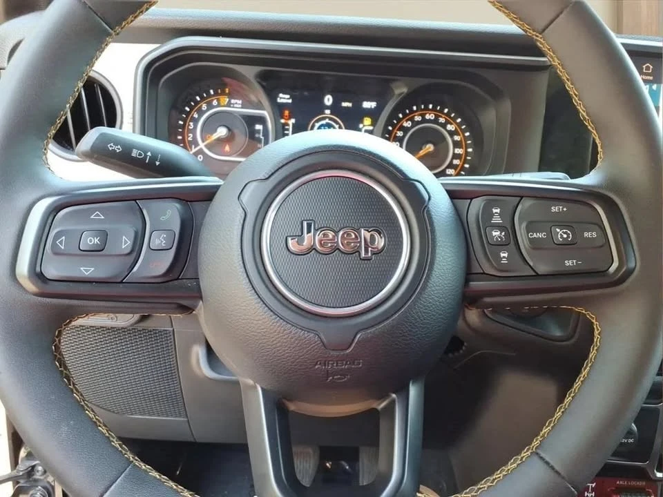 2024 Jeep JT Gladiator - Image 13 of 20