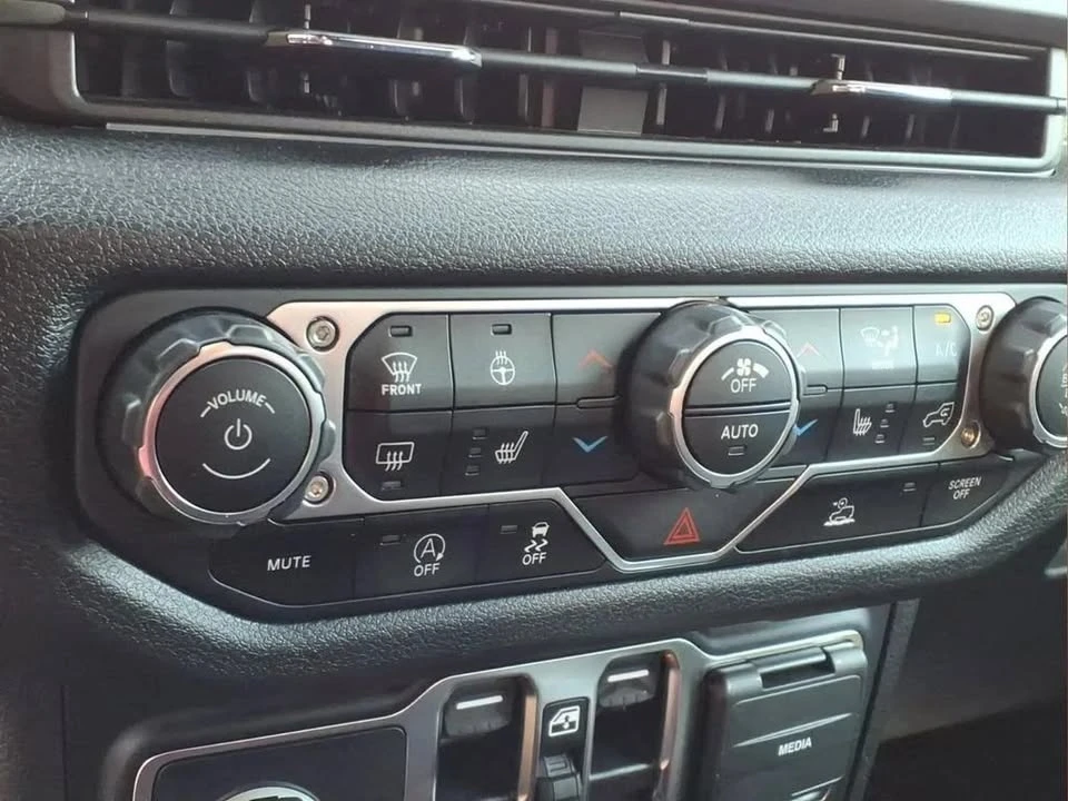 2024 Jeep JT Gladiator - Image 8 of 20