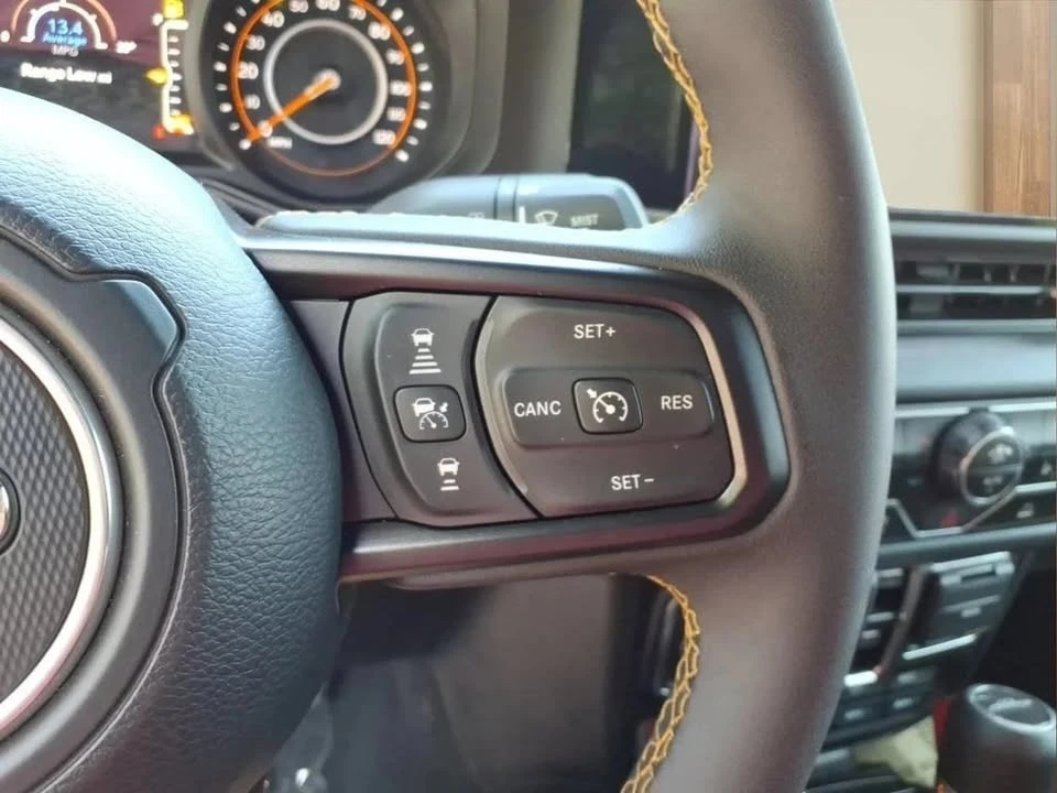 2024 Jeep JT Gladiator - Image 15 of 20