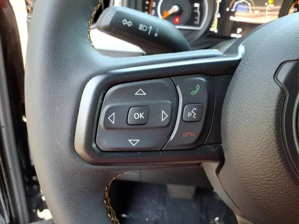 2024 Jeep JT Gladiator - Image 14 of 20