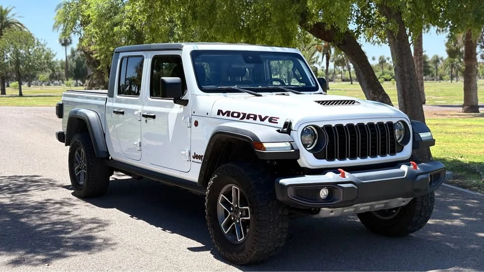 2024 Jeep JT Gladiator - Image 4 of 17