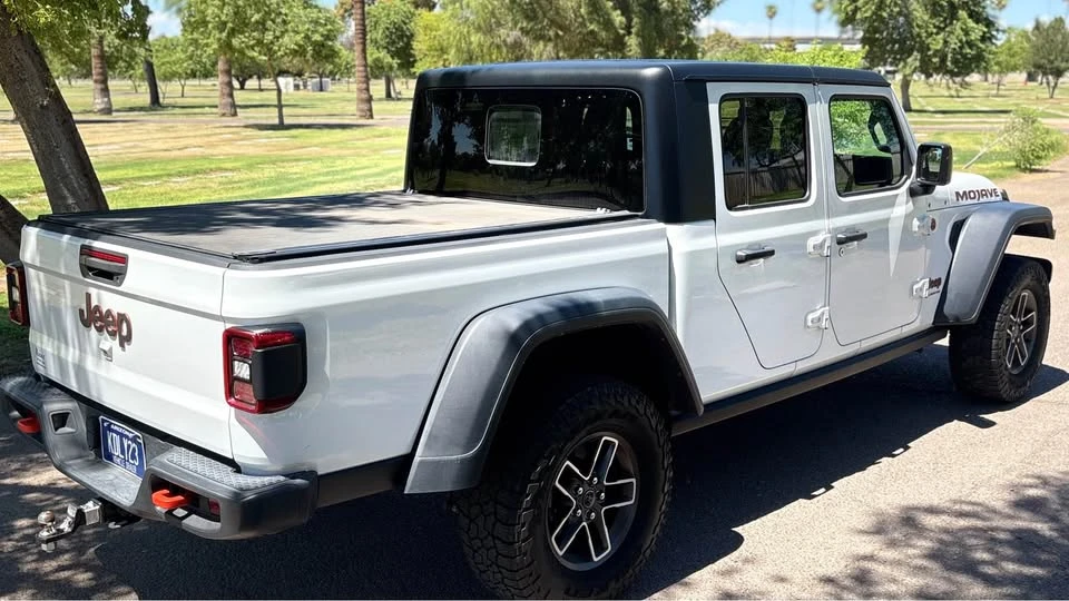 2024 Jeep JT Gladiator - Image 11 of 17