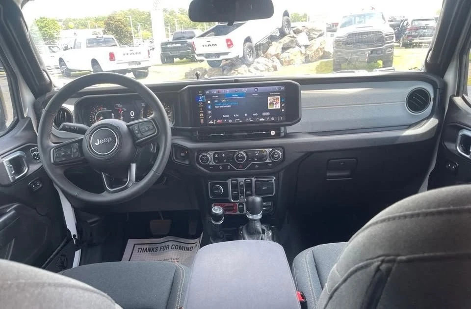 2024 Jeep JT Gladiator - Image 17 of 20