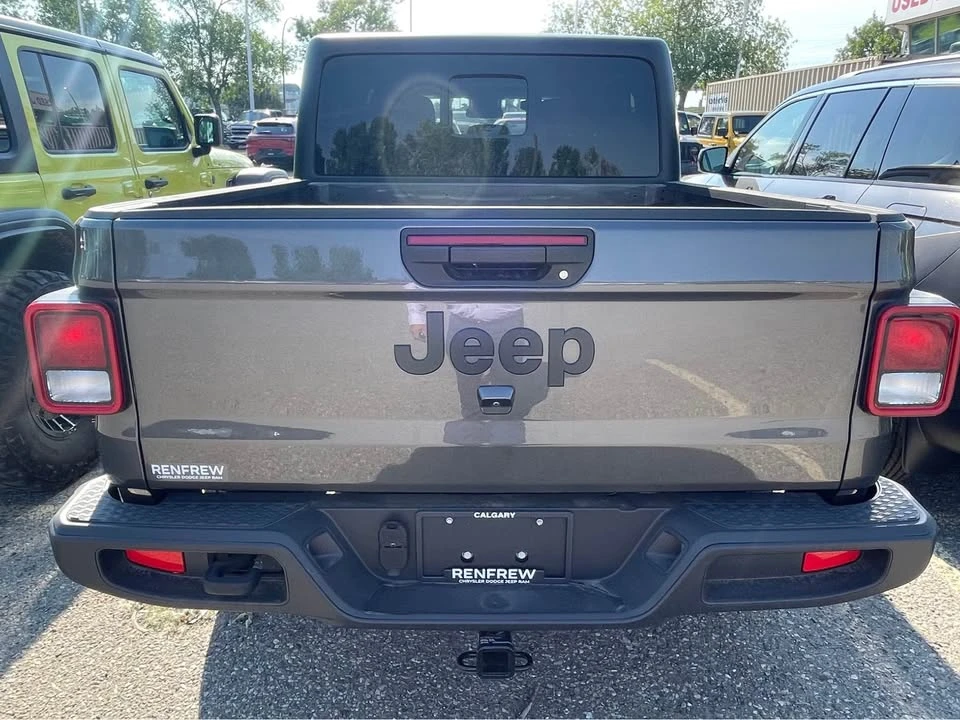 2024 Jeep JT Gladiator - Image 5 of 19