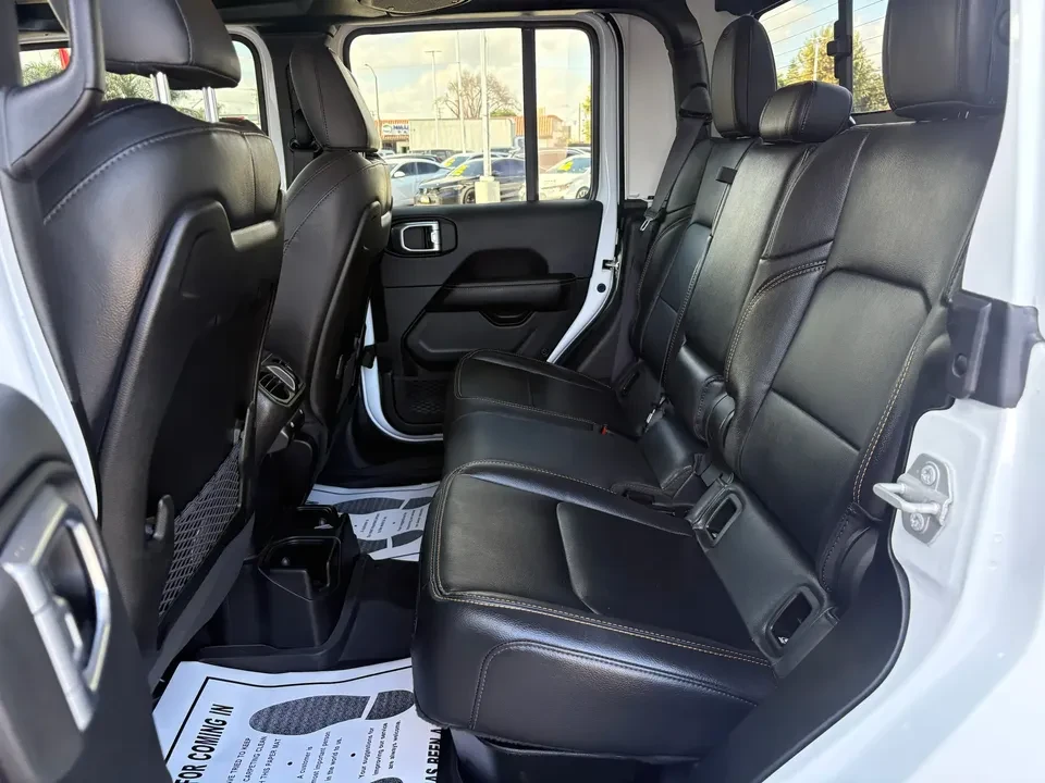 2024 Jeep JT Gladiator - Image 19 of 20