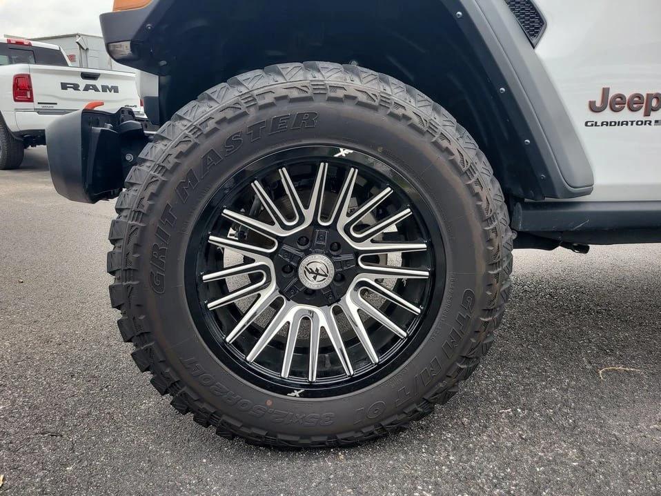 2024 Jeep JT Gladiator - Image 10 of 20