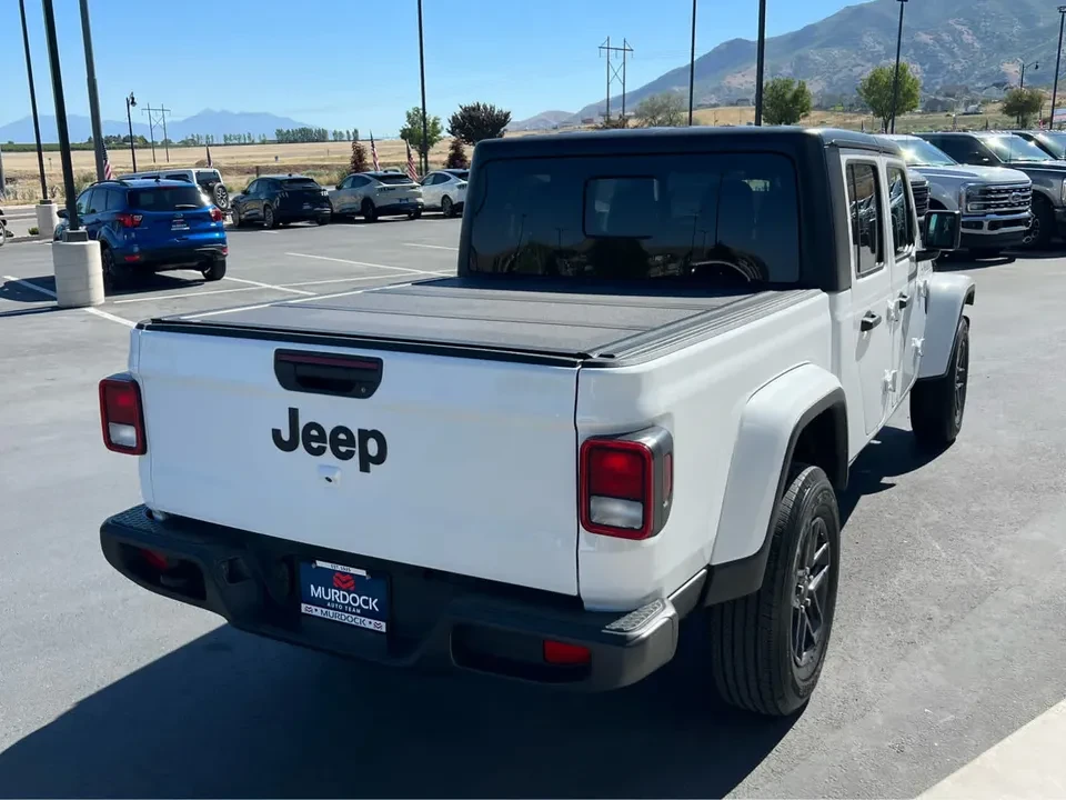 2024 Jeep JT Gladiator - Image 8 of 20