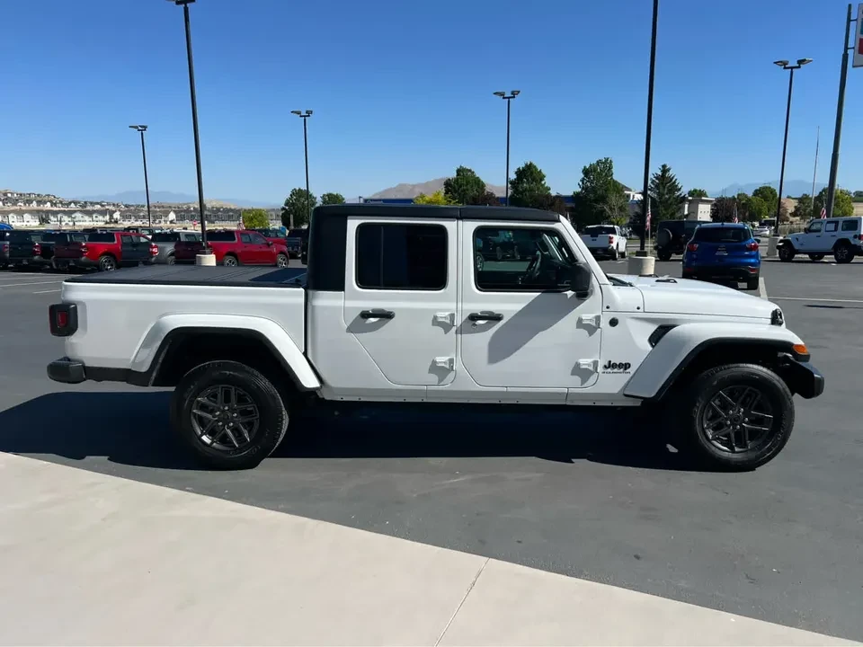 2024 Jeep JT Gladiator - Image 6 of 20