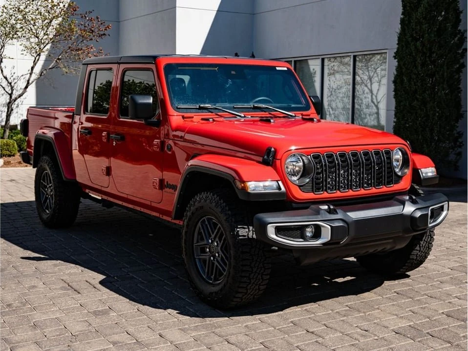 2024 Jeep JT Gladiator - Image 12 of 20