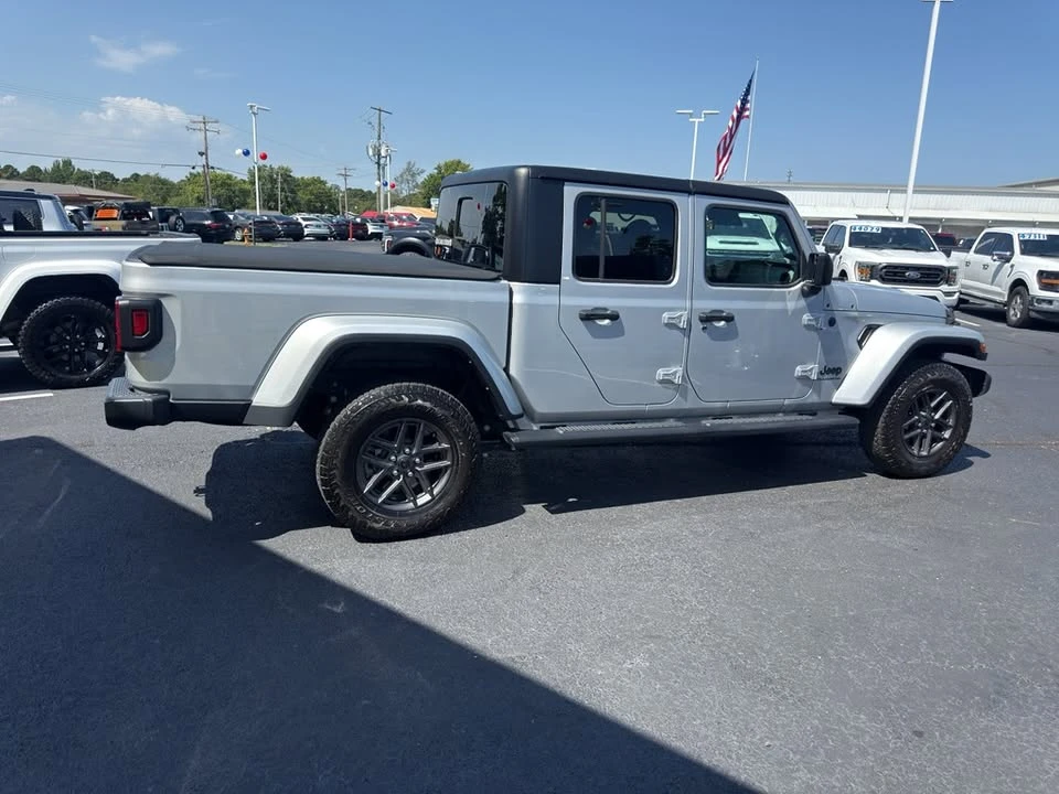 2024 Jeep JT Gladiator - Image 3 of 18