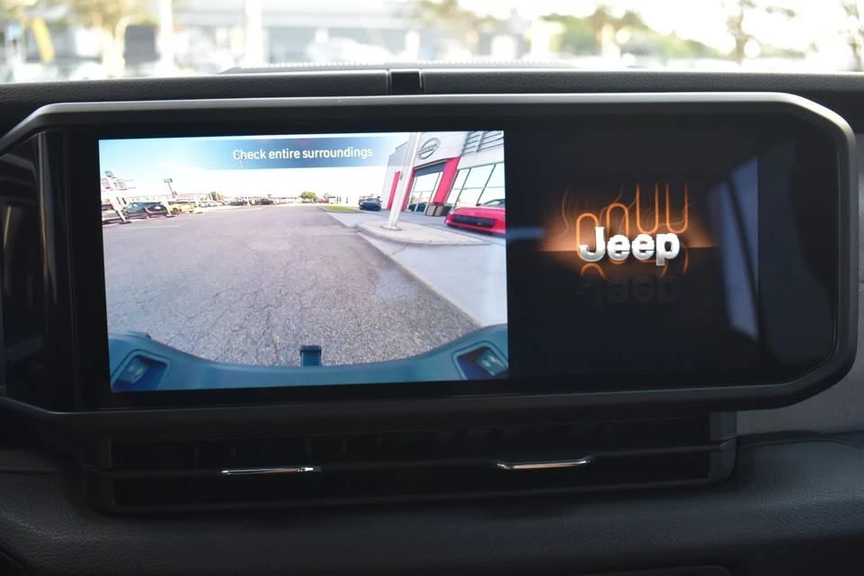 2024 Jeep JT Gladiator - Image 10 of 10