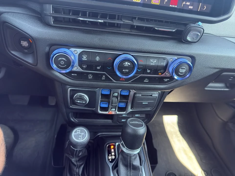 2024 Jeep JT Gladiator - Image 14 of 18