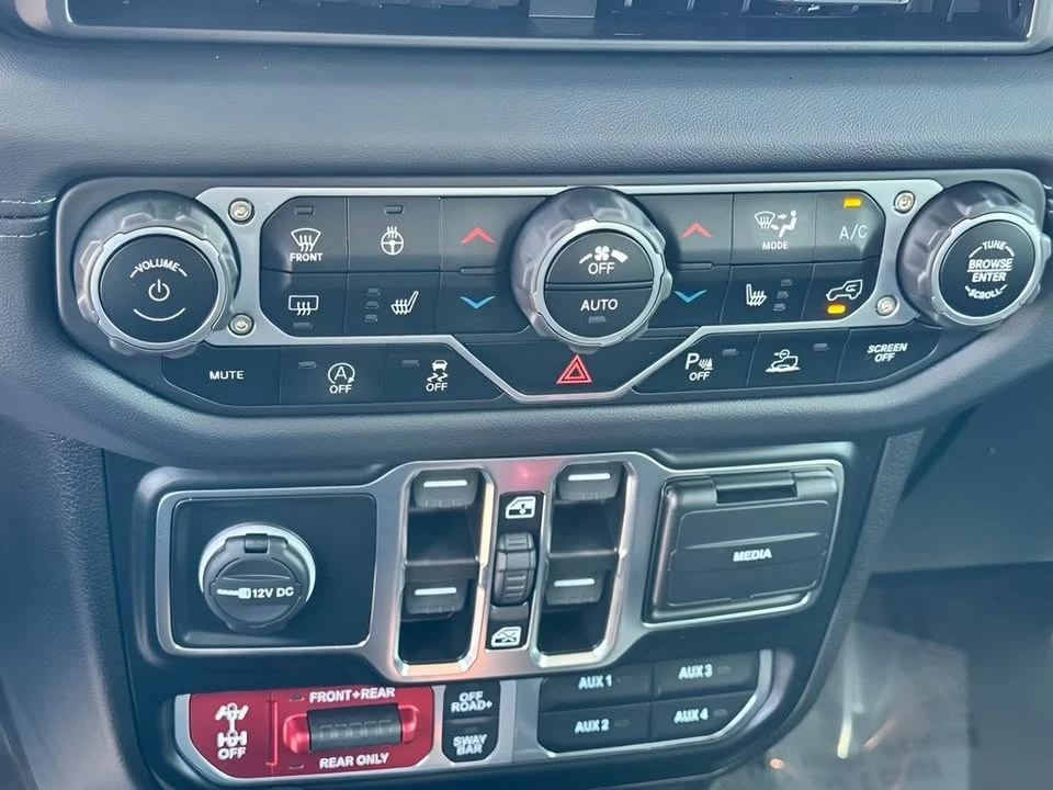 2024 Jeep JT Gladiator - Image 18 of 20
