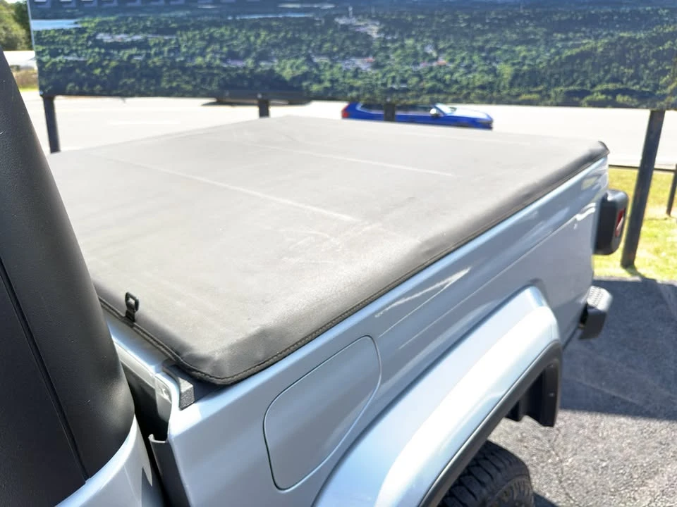 2024 Jeep JT Gladiator - Image 10 of 18