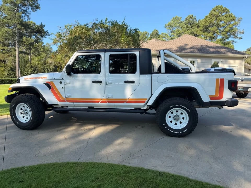 2024 Jeep JT Gladiator - Image 6 of 9