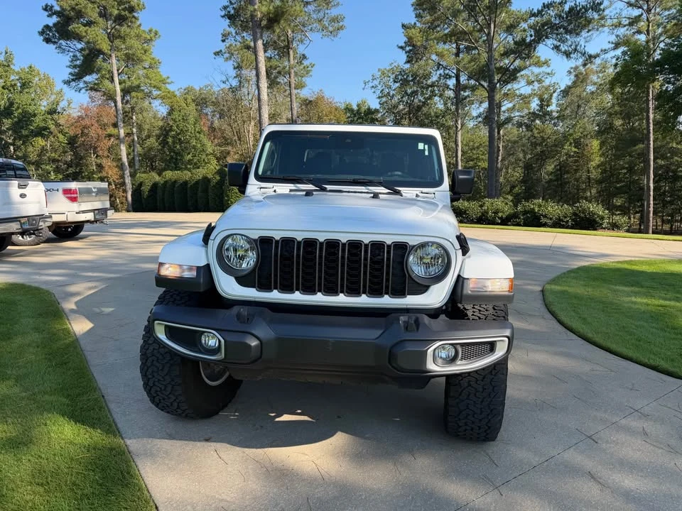 2024 Jeep JT Gladiator - Image 4 of 9