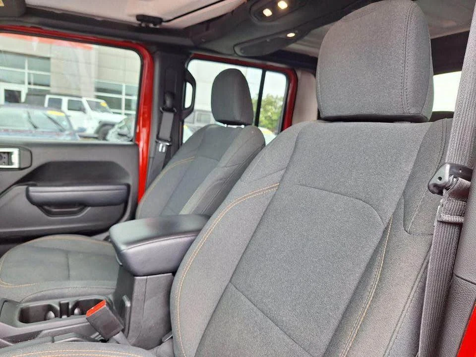 2024 Jeep JT Gladiator - Image 18 of 21