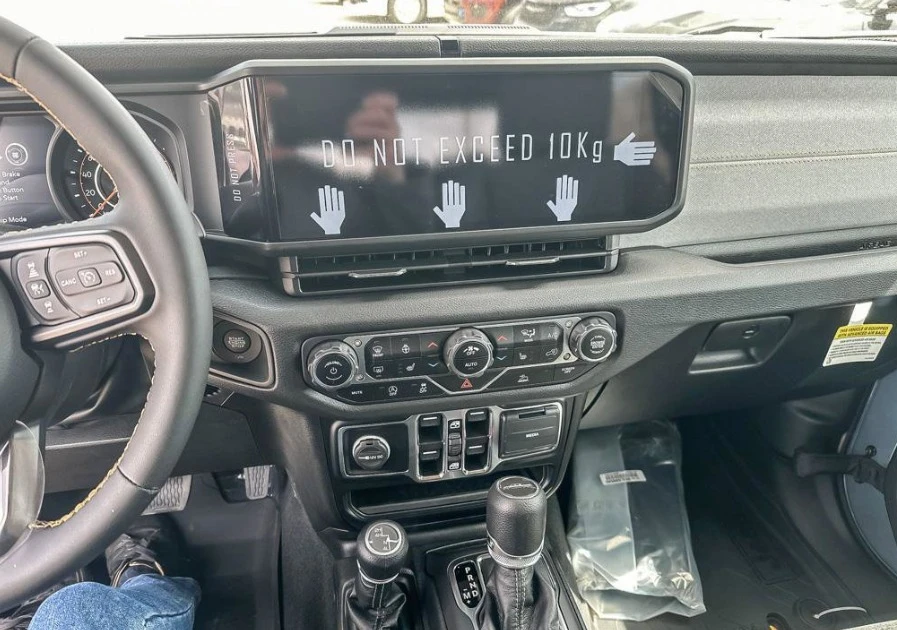 2024 Jeep JT Gladiator - Image 5 of 11
