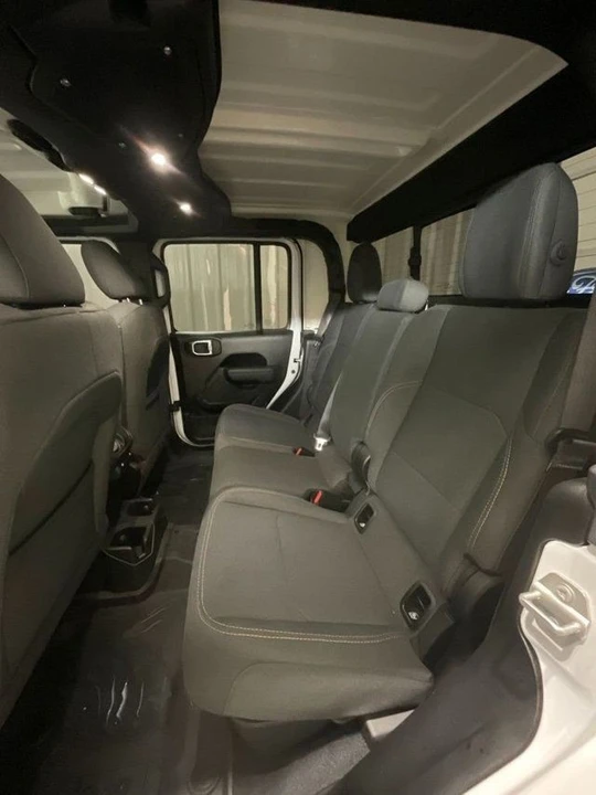 2024 Jeep JT Gladiator - Image 22 of 31